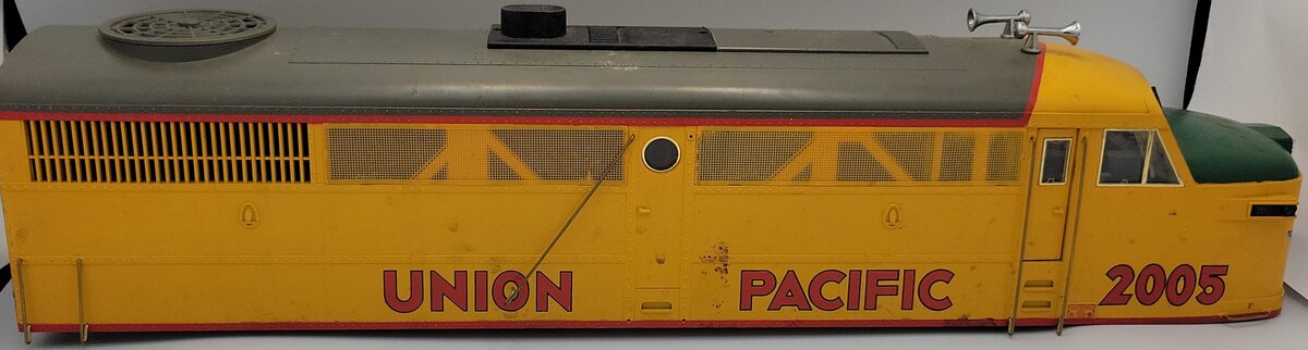 Aristo-Craft 2005 Union Pacific Alco FA-1 Powered Diesel Locomotive Shell & Trim