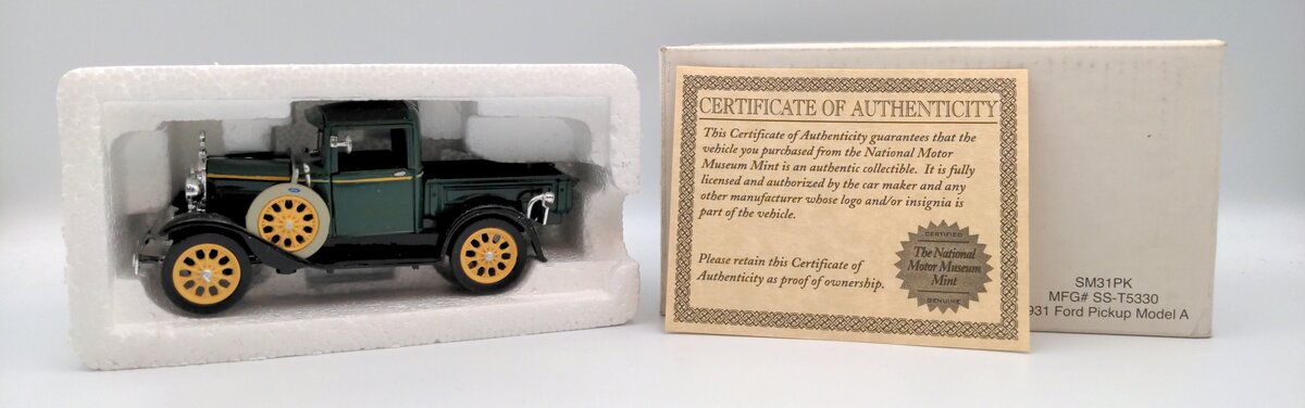 National Motors Museum Mint SS-T5330 1:32 Green 1932 Ford Model A Pickup