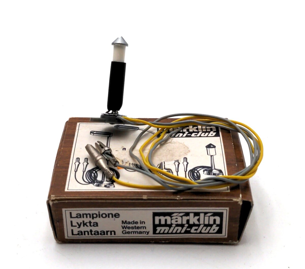 Marklin 8959 Z Scale  Street Light Lamp Standard