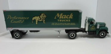 First Gear 19-0117 1:34 Mack Trucks w/Bulldog Mack B61 Tractor Trailer NIB