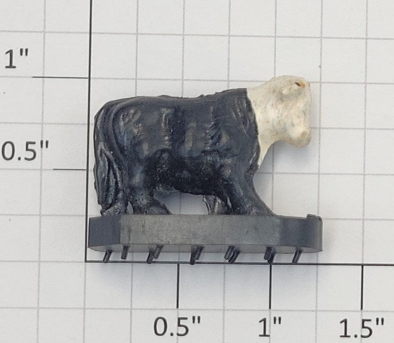 Lionel 3656-34BW Black Operating Cattle Figure w/ White Head