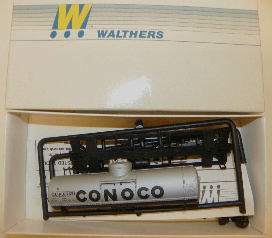Walthers 932-5002 HO Conoco 36' 10,000 Gallon Single Dome Tank Car # 3521 Kit