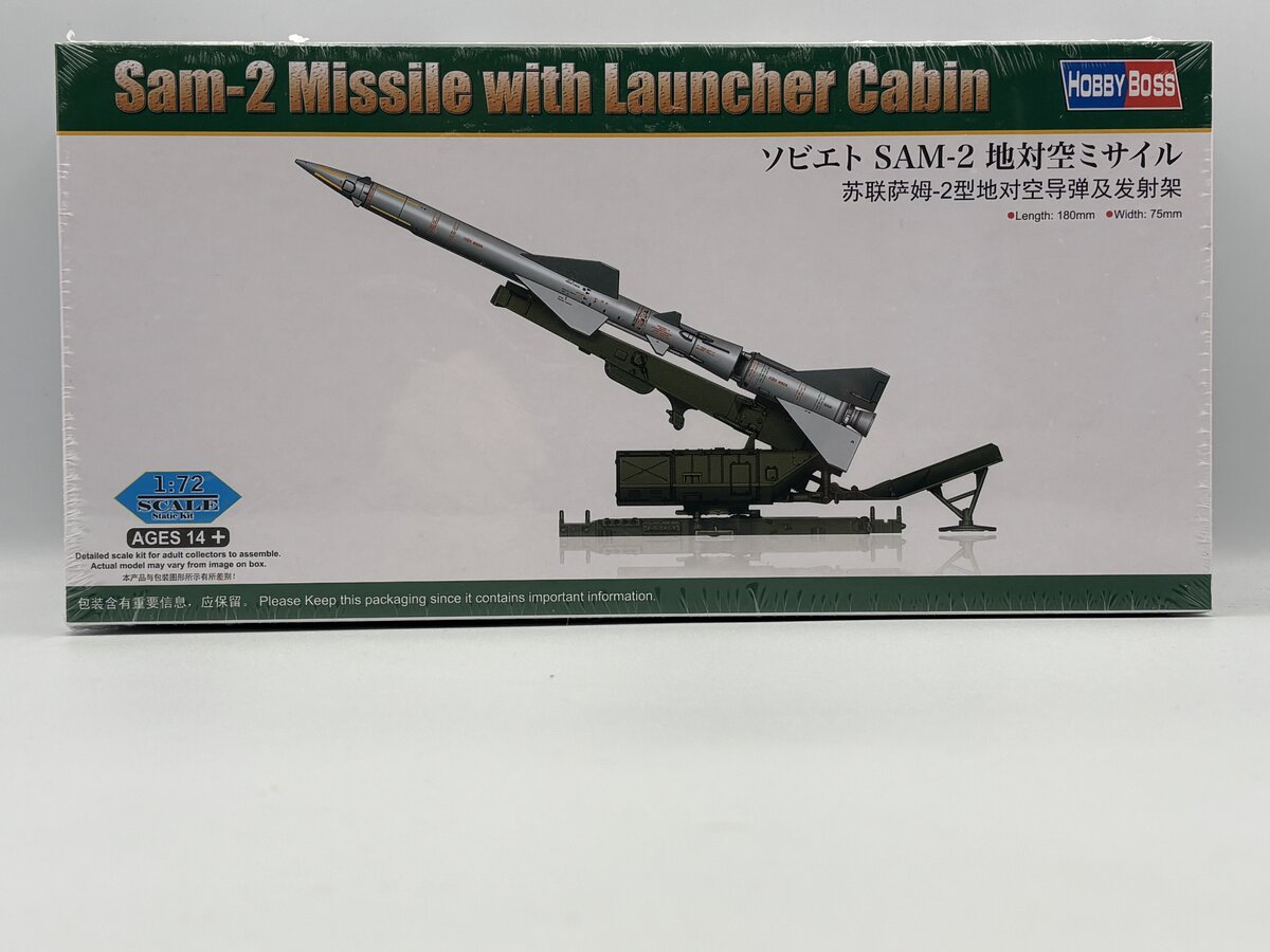 Hobby Boss Models 82933 1:72 SAM-2 Missile with Launcher Cabine Plane Kit