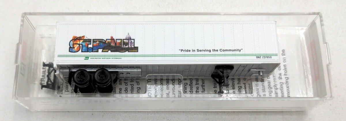 Micro-Trains 45100130 N Scale BN Intermodal St. Paul 45'' Trailer #237850