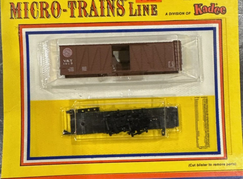 Micro-Trains1015 N V & T Grain Train 3-Bay Covered Hopper Road # 1015 Kit