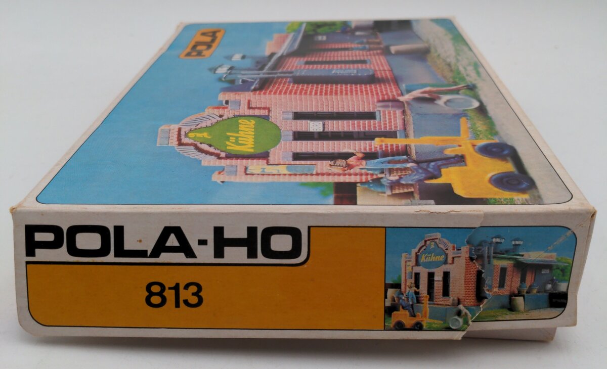 Pola 813 HO Pickle Factory Building Kit