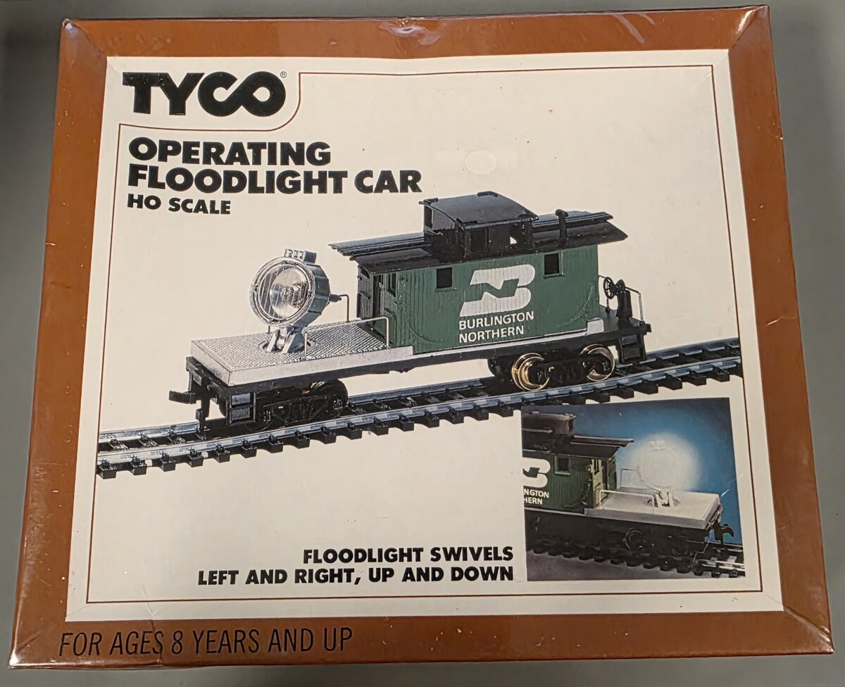 Tyco 346 HO Operating Floodlight Car Model Kit