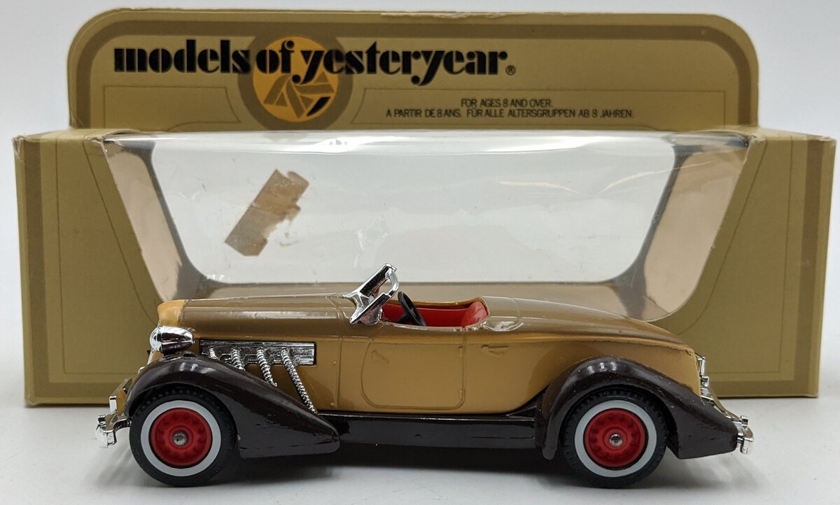 Matchbox Y-19 42:1 Models of Yesteryear 1935 Auburn 851 Cream Convertible