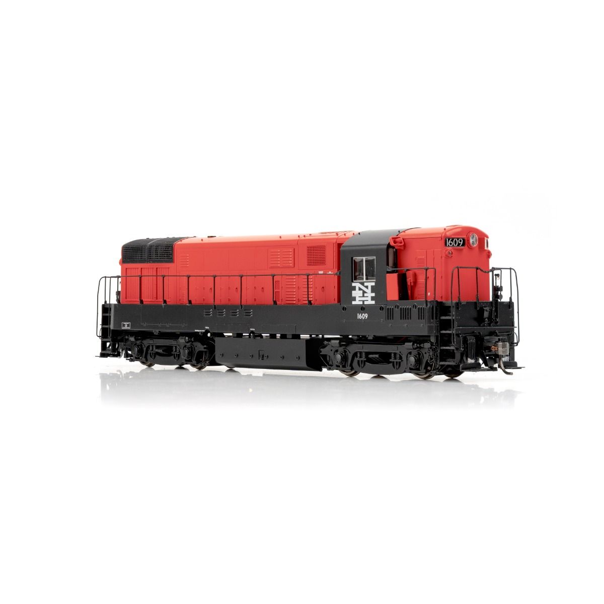 Rapido Trains 044033 HO New Haven - Alpert Scheme H16-44 Diesel Locomotive #1609