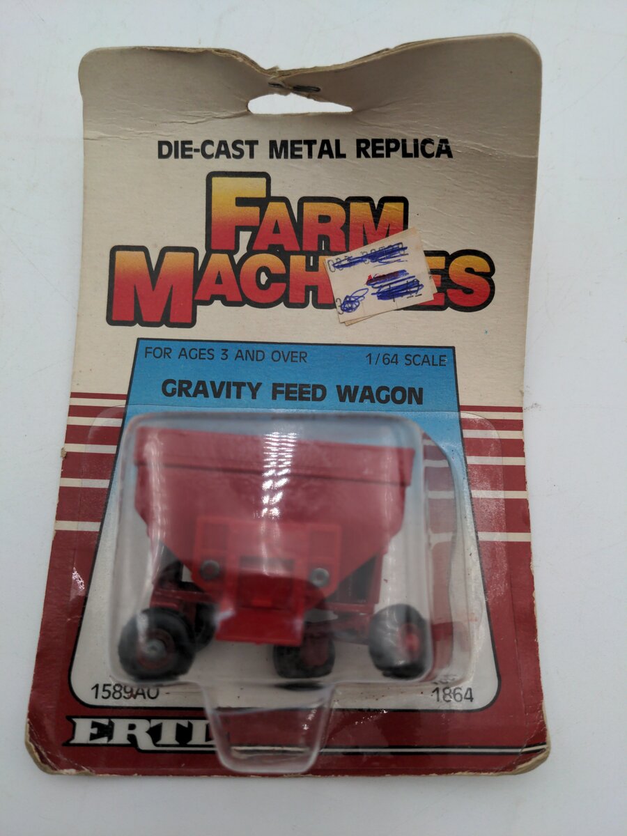 Ertl 1864 1:64 Farm Country Gravity Feed Wagon