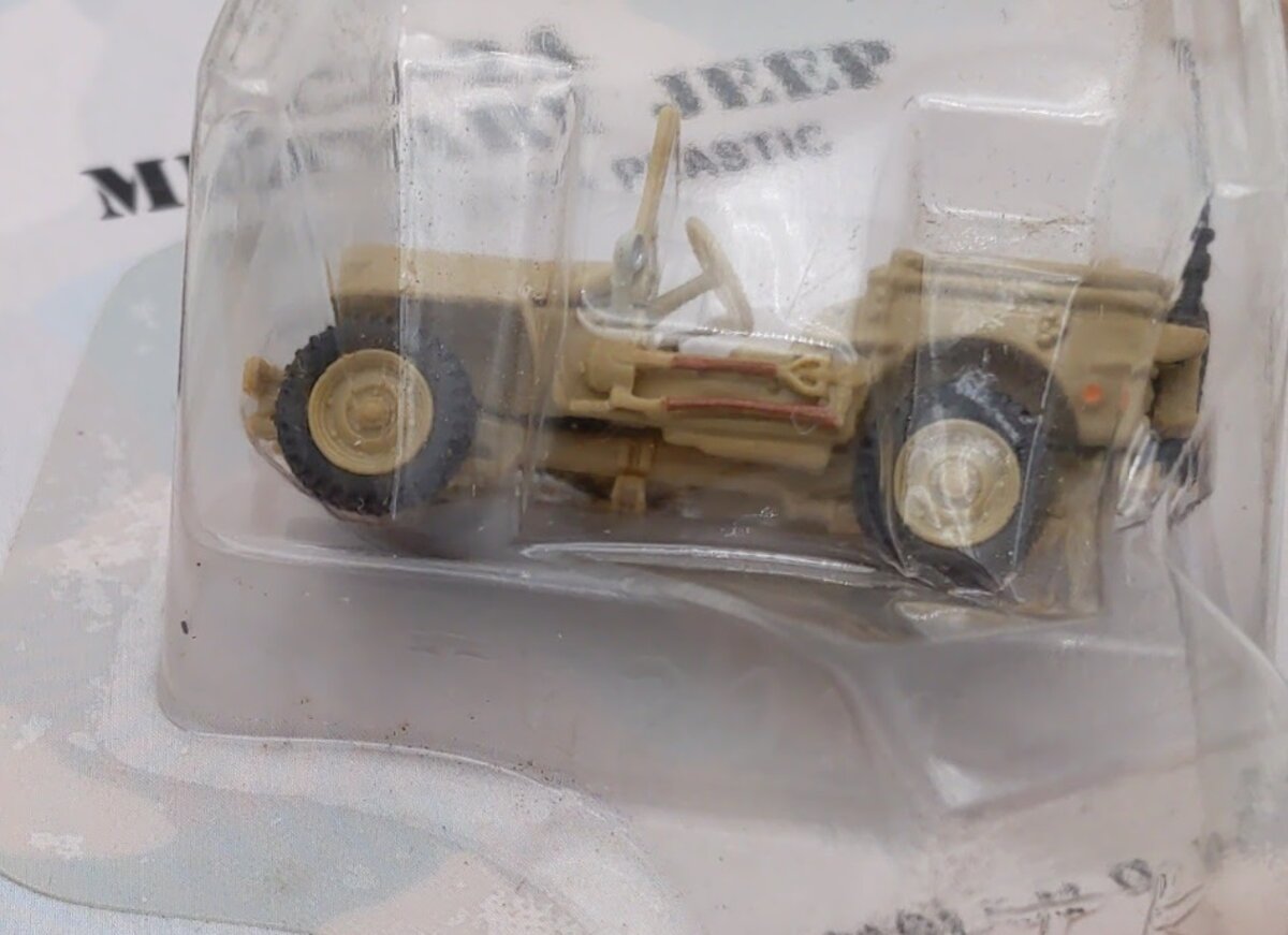 Hongwell 2112 1:87 Dept 1-87 Military Jeep CJ-2A Diecast With Plastic Parts