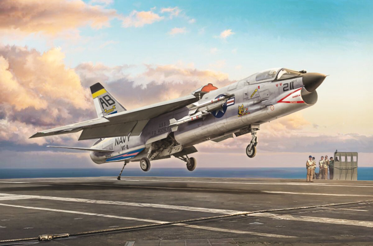 Italeri 1456 1:72 F-8E Crusader Fighter Military Aircraft Plane Model Kit