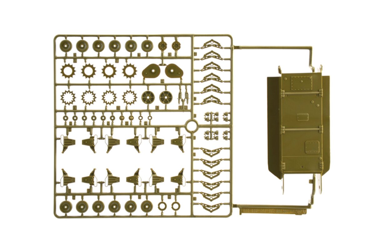 Italeri 6580 1:35 M7 Priest Military Vehicle Model Kit