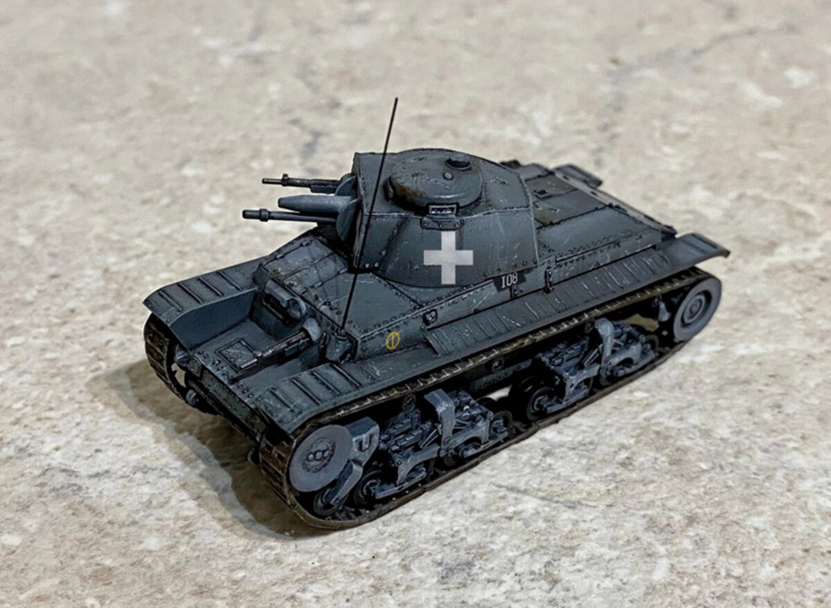 Italeri 7084 1:72 Pz.Kpfw. 35(T) Military Tank Model Kit
