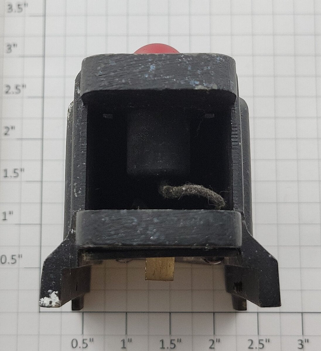 Lionel 025-11 Lionel Pre-war Track Bumper with Missing Guard and Chipped Paint
