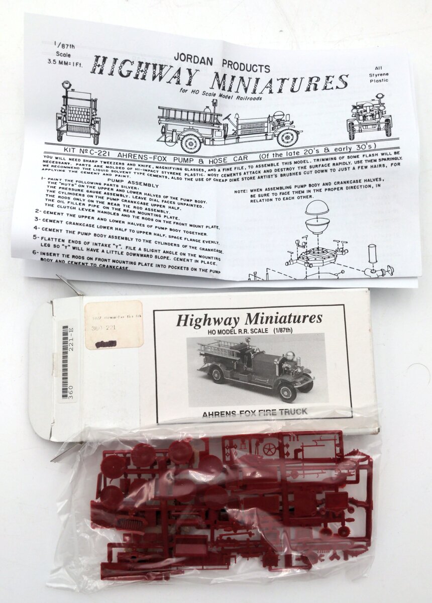 Highway Miniatures 360-221 HO Ahrens-Fox Fire Truck Kit