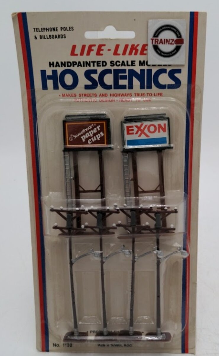 Life Like 1132 HO Scale 4 Telephone Poles & 2 Billboards