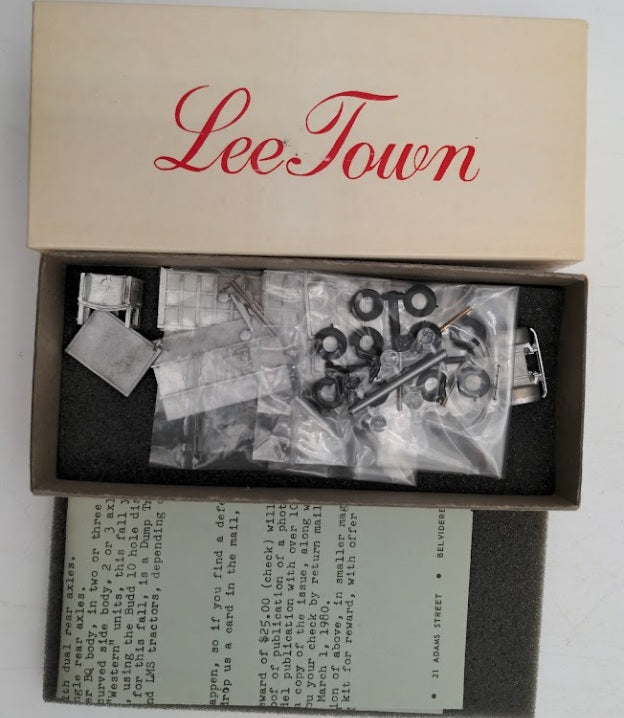 Lee Town 432-2038 HO BQ Mack Heavy Duty Dump Truck Ribbed Side Kit