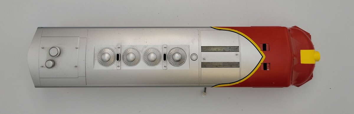 Lionel 2333P-1 Santa Fe F-3 Diesel Locomotive Shell w/ Windows /Headlights #2333
