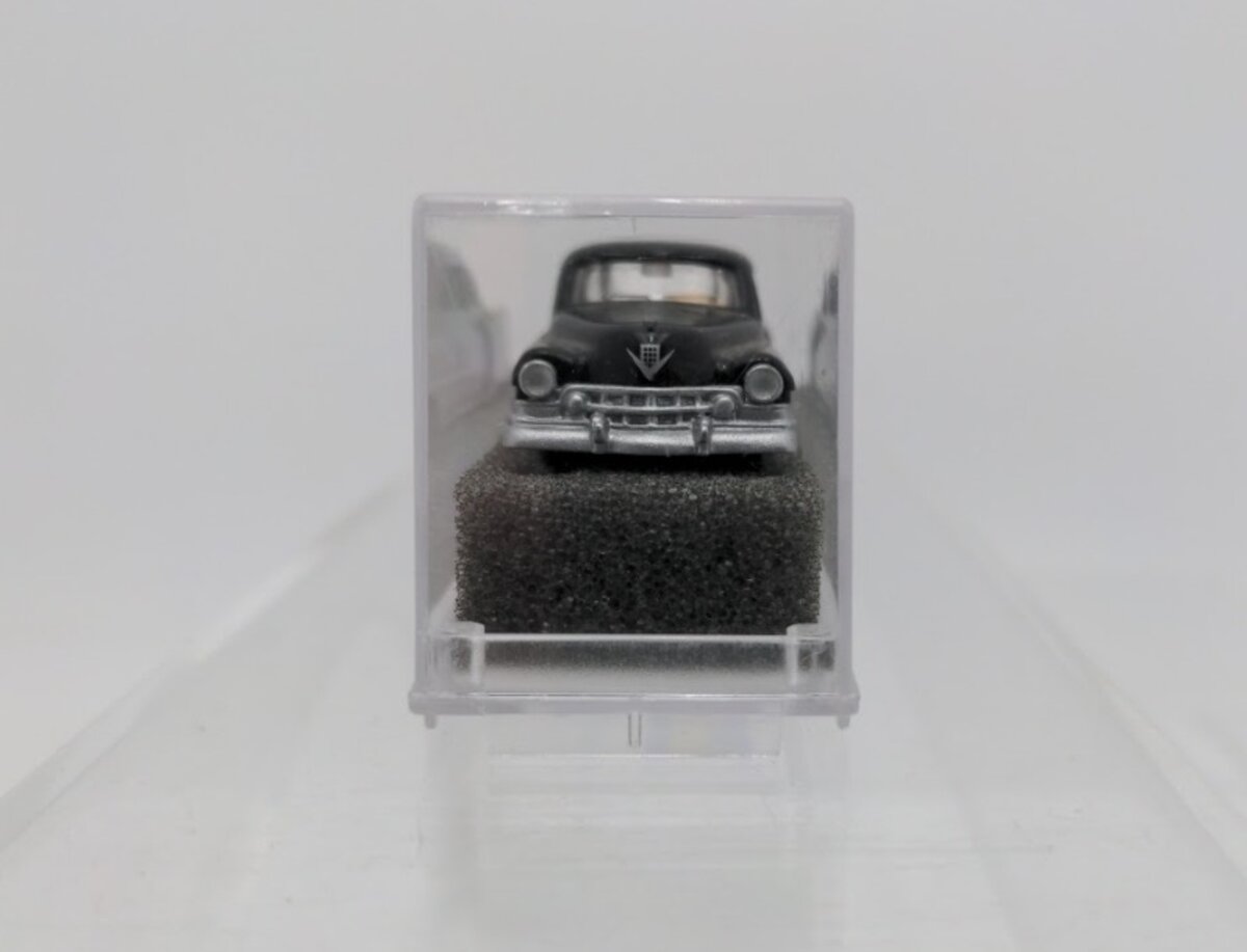 Revell 83401 1:87 Scale Praline Black Sedan Caddy Limousine Normal