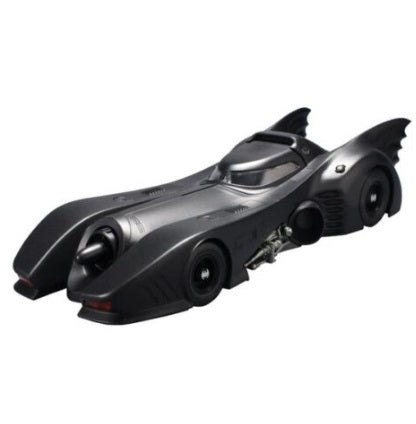 Bandai 2569335 1:35 DC Universe Batmobile (Batman Ver.) Plastic Model Kit