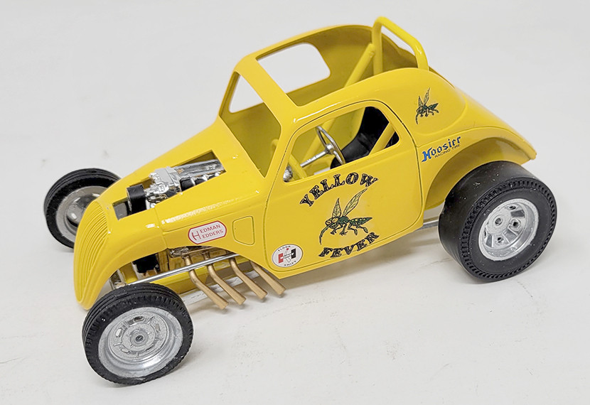 Atlantis Models 13101 1:25 Yellow Fever Competition Coupe Plastic Model Kit