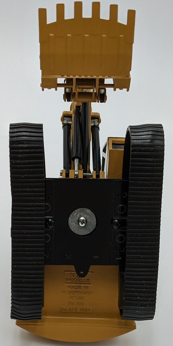 NZG 177 1:50 CAT 245 Hydraulic Excavator w/Front Shovel