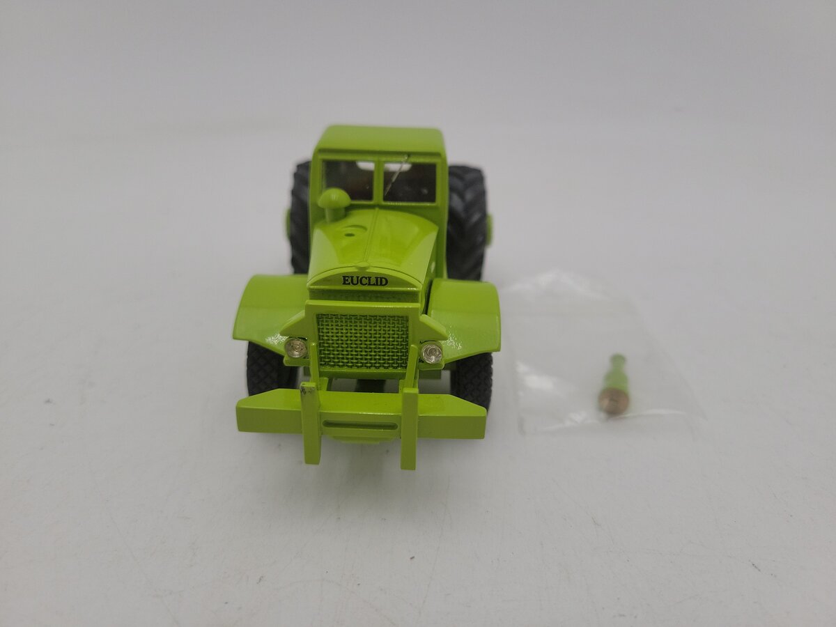 EMD EMDC011 1:50 Scale Vibrant Green Euclid 14TDT Scraper Die Cast Model LN/Box