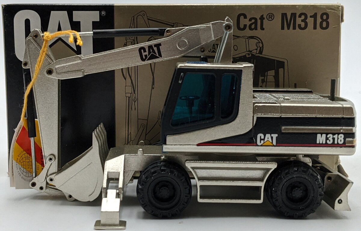 NZG 405 1:50 Caterpillar M318 Wheeled Excavator