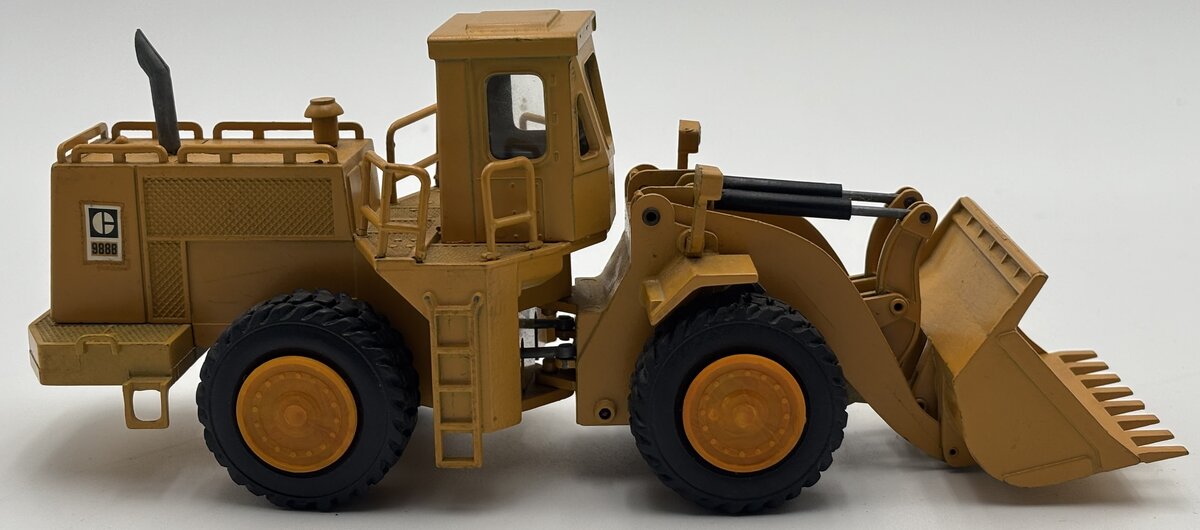 NZG 167 1:50 Caterpillar 988F Wheel Loader NIB