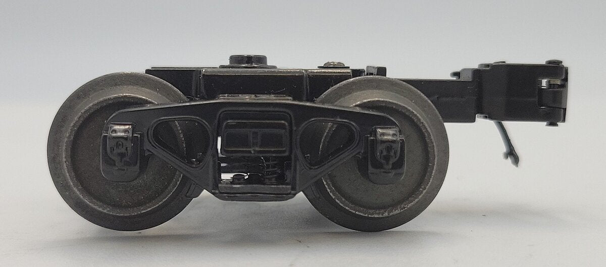 MTH DA-6200011 Premier Bettendorf Operating Coupler Truck w/ Hidden Tab