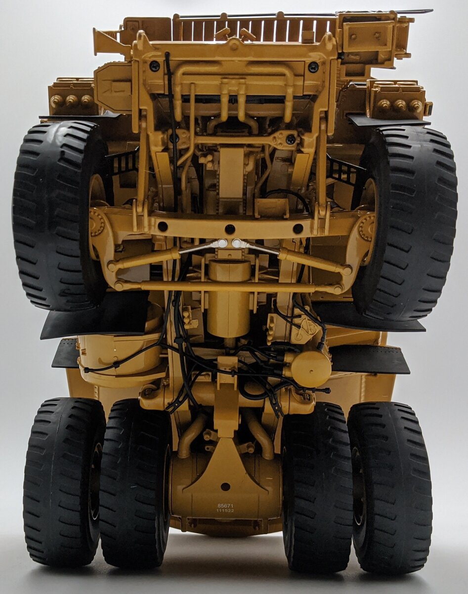 DieCast Masters 85671 1:50 Caterpillar 798 AC Mining Truck