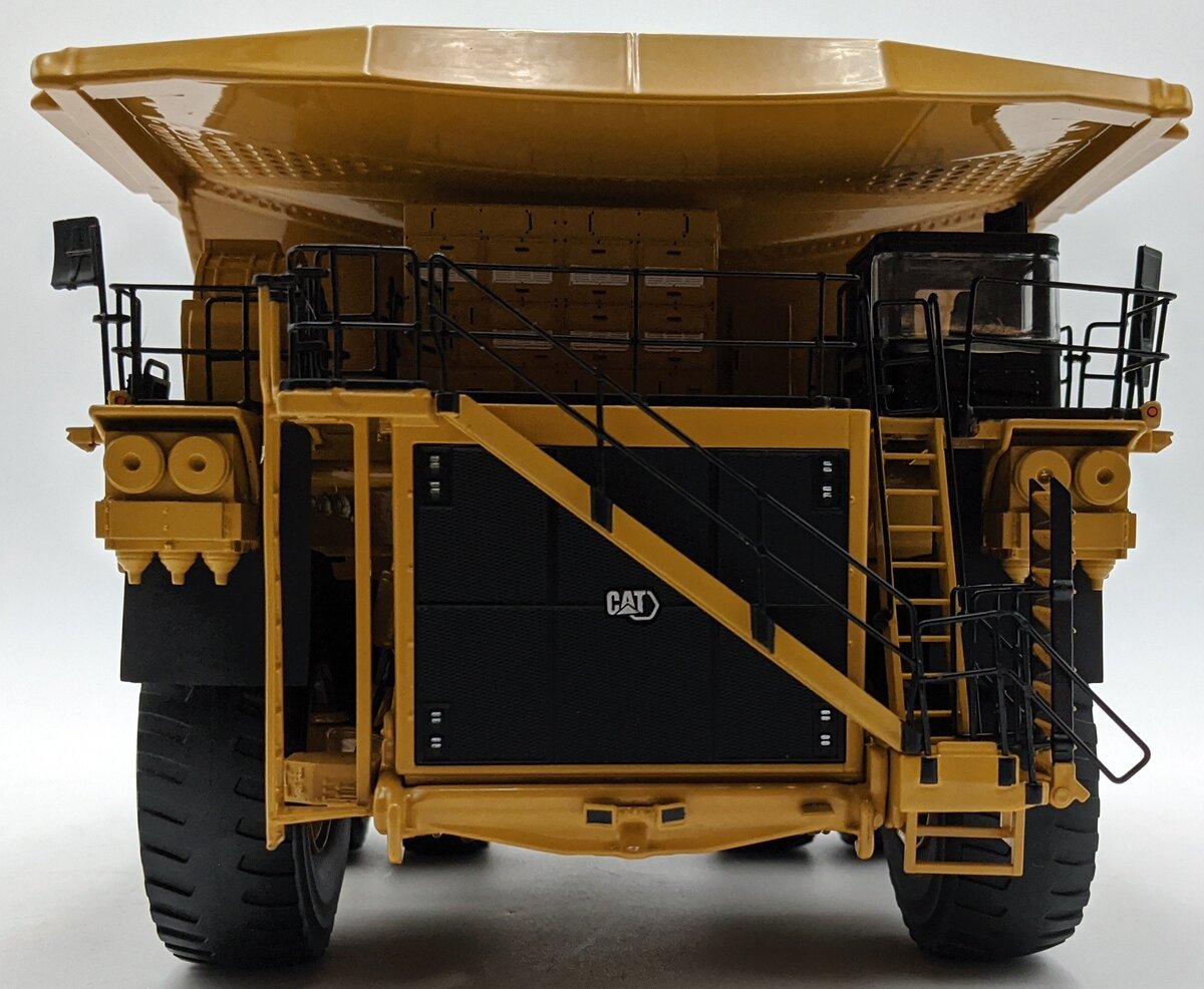 DieCast Masters 85671 1:50 Caterpillar 798 AC Mining Truck
