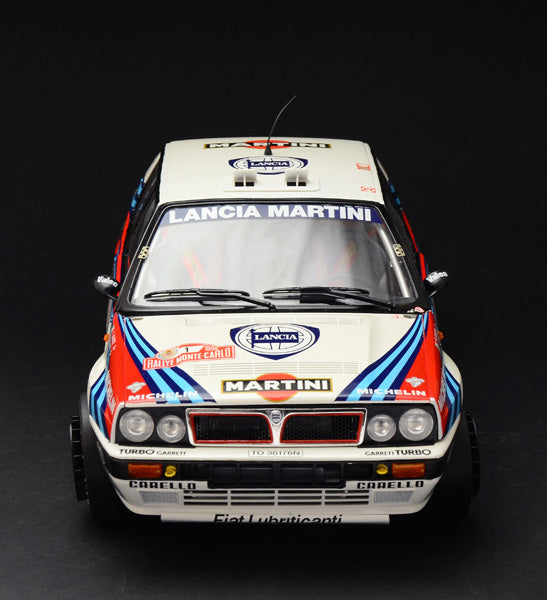 Italeri 4709 1:12 Lancia Delta HF Integrale 16v Plastic Model Kit