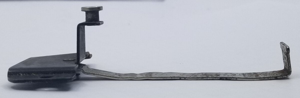 Lionel 224E-14B Prewar Steam Locomotive Drawbar and Bracket