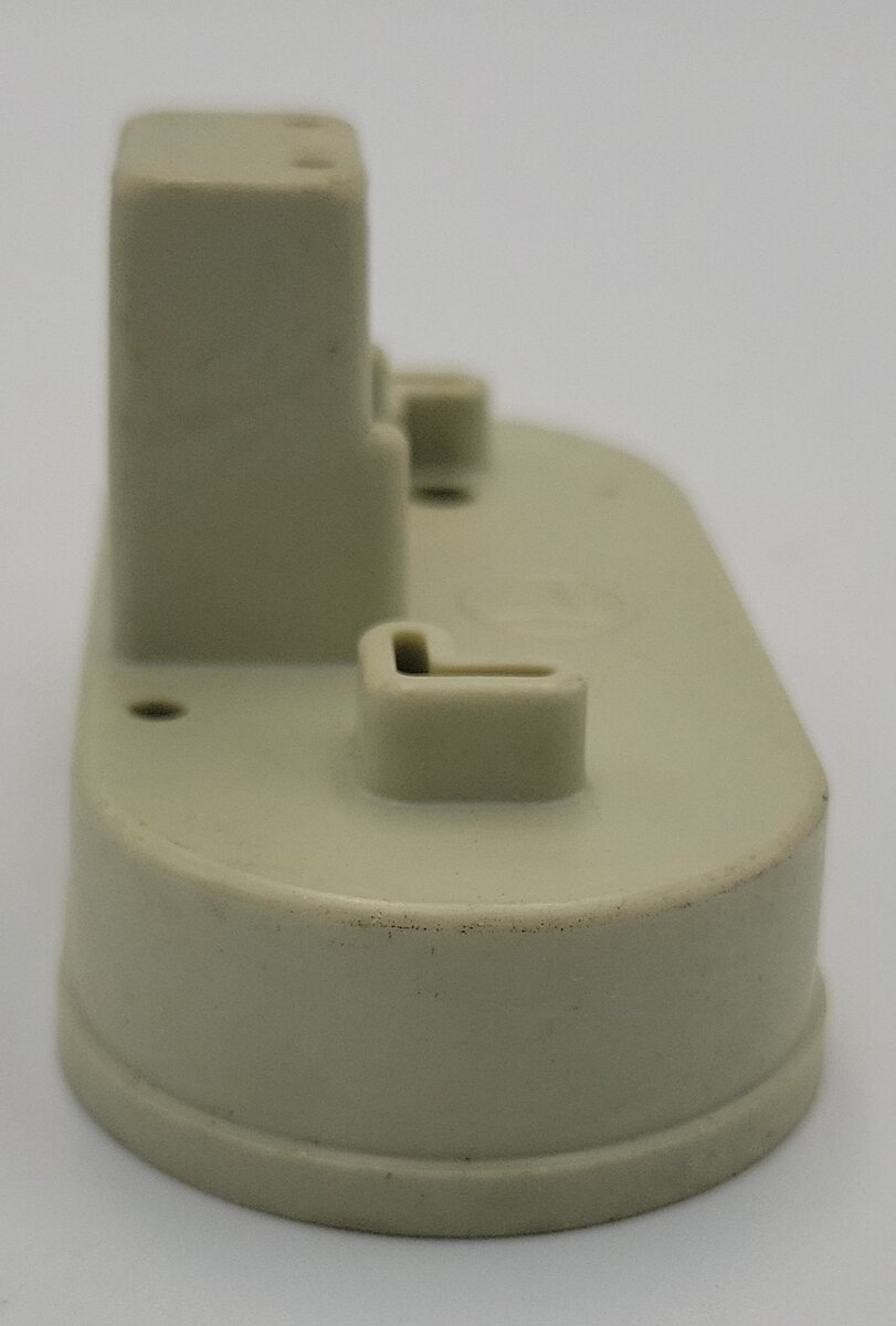Lionel 452-14 O Gauge Gantry Signal Bridge Base without Wire Clips