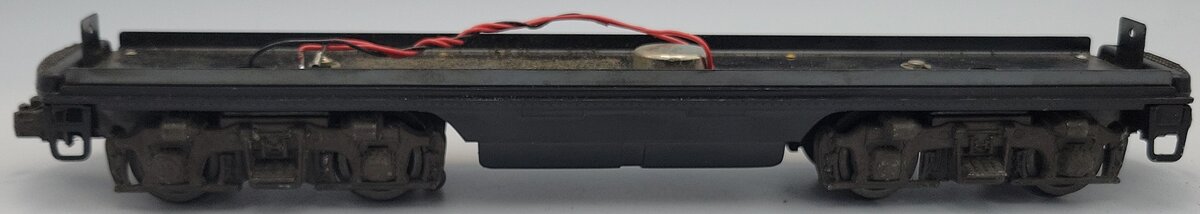 Lionel 8574-11-2 Black F3 B Dummy Unit Frame w/ Non-Operating Coupler Trucks