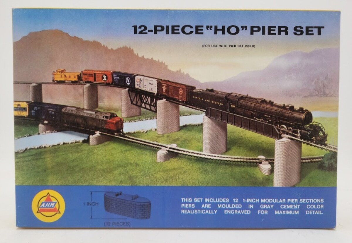 AHM 2591-D HO Scale Plastic Large Pier (Set of 12)