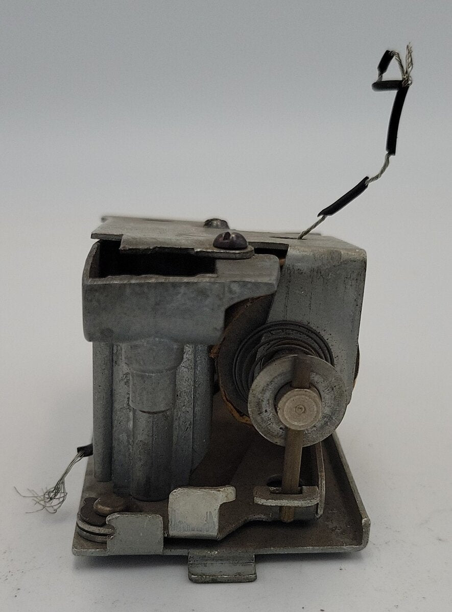 Lionel 3472-33 Milk Car Mechanism Assembly