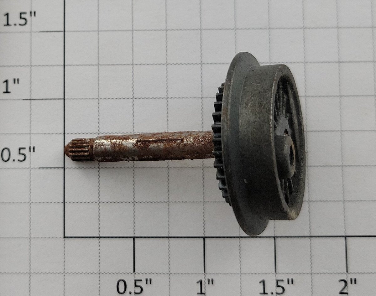 Lionel 41-84X Gear Wheel with Plain Axle