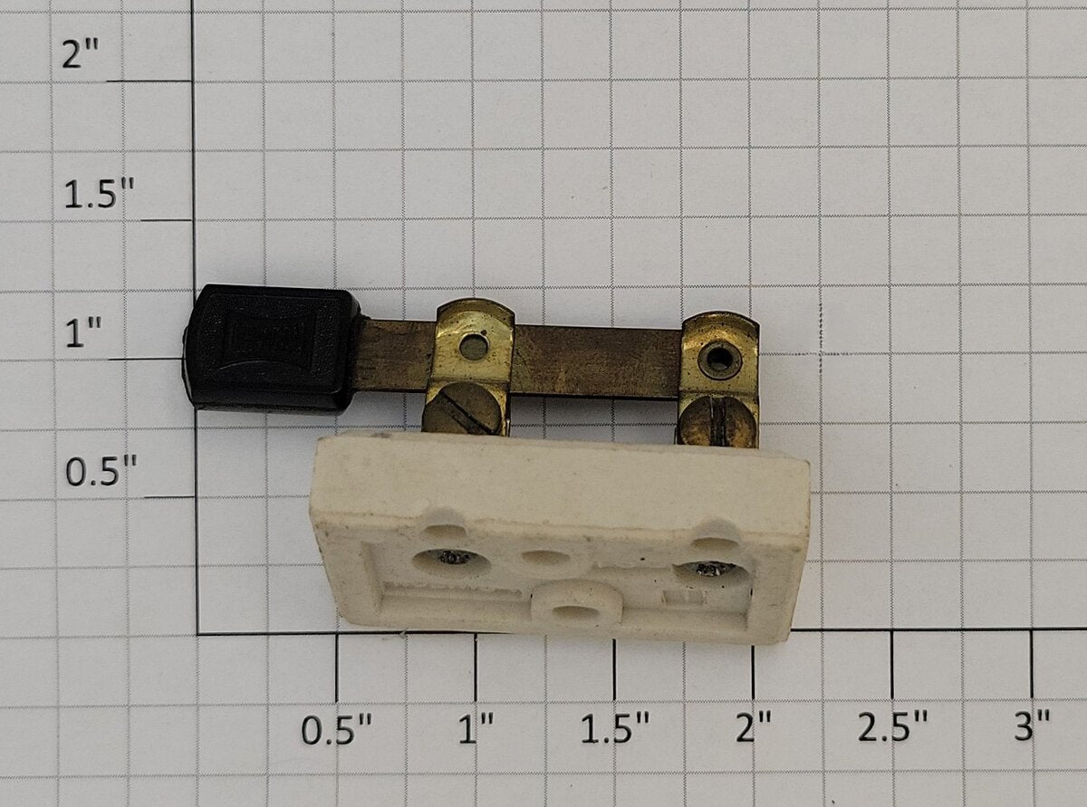 Leviton 9916 O Gauge Vintage SPST Knife Switch with Ceramic Base