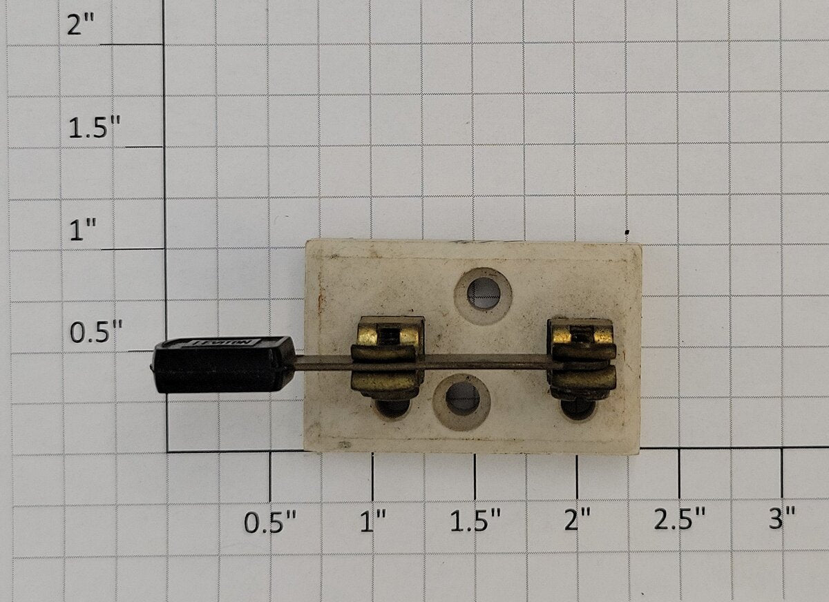 Leviton 9916 O Gauge Vintage SPST Knife Switch with Ceramic Base