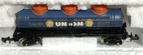 Bachmann 70150 N UCOX 42' Three Dome Tank Car #10162
