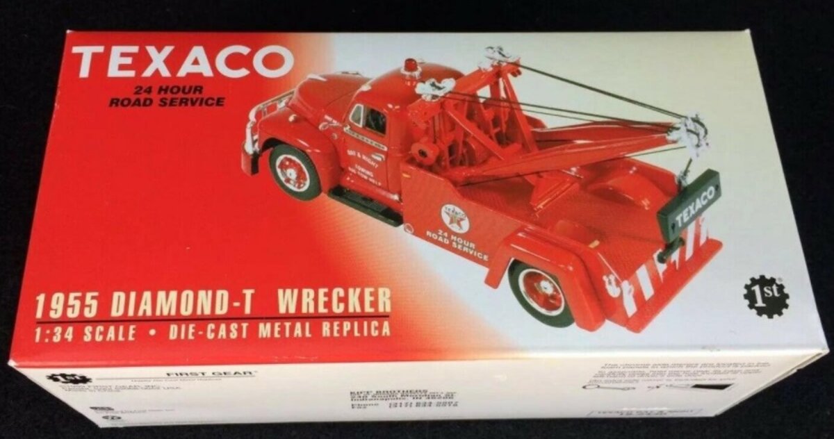 First Gear 19-2430 1:34 1955 Diamond-T Wrecker Texaco 24 Hour Road Service LN/Box