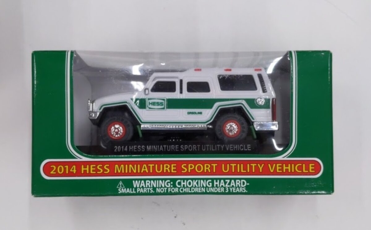 Hess 2014 1:64 Scale White & Green Miniature Sport Utility Vehicle