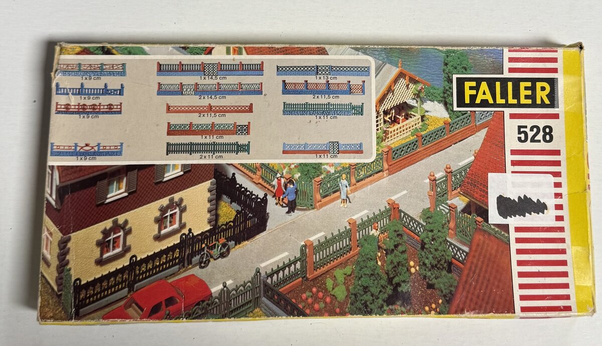 Faller 528 HO Scale Different Fences Model Plastic Building Kit