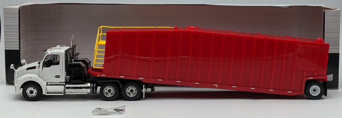 First Gear 10-4275 1:34 Kenworth T880 Winch Truck & Trailer in White/Viper Red