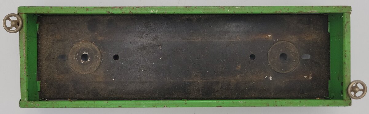 Lionel 812 Prewar Light Green Tinplate Gondola with Frame and Brakes