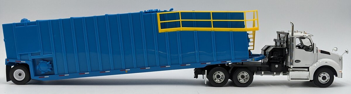 First Gear 10-4276 1:34 Kenworth T880 Winch Truck & Pinnacle Frac Tank Trailer