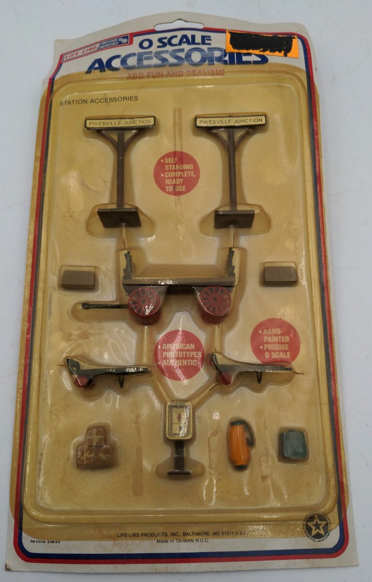 Life Like 1142 O Scale Hand Painted Baggage Handling Station Accessories